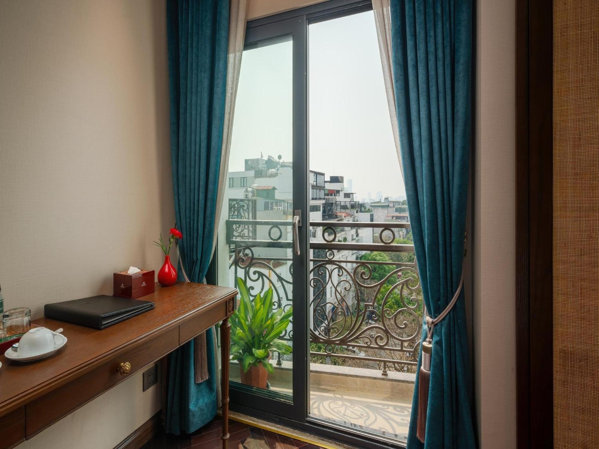 Peridot Gallery Classic Hotel Hanoi Exterior photo